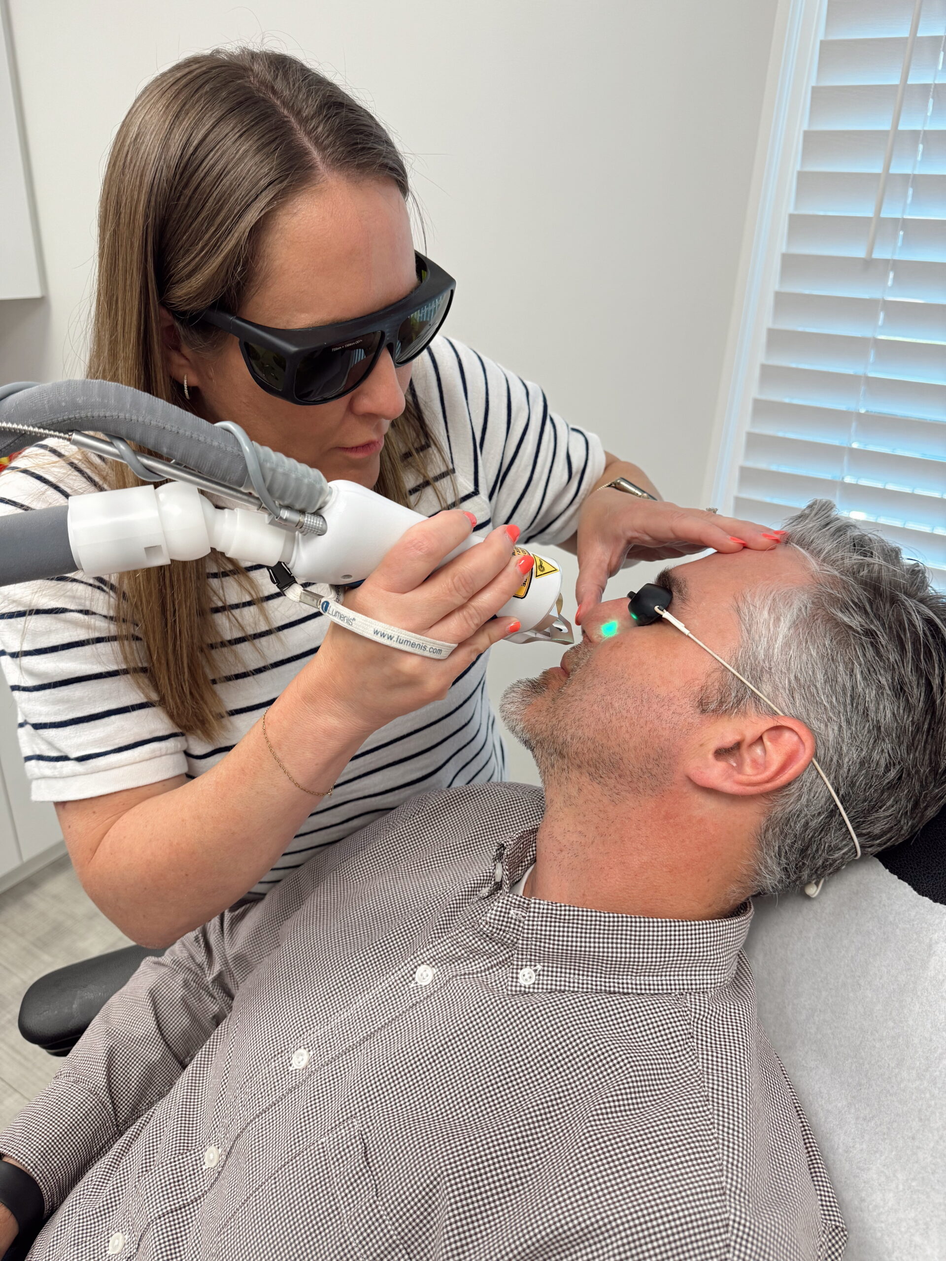 Azura Skin - Facial Veins and Cherry Angioma Correction with Laser Treatment (1)